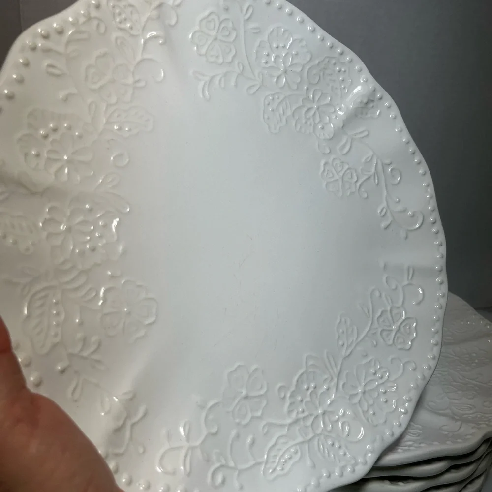 Pier 1 Lacey Dinner Plates - 8 qty